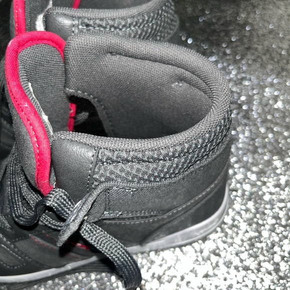 Women’s Levi Stratuss - Picture 9 of 15